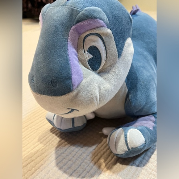 Disney's Animal Kingdom The Dino Institute Aladar Iguanodon Plush - Picture 5 of 12